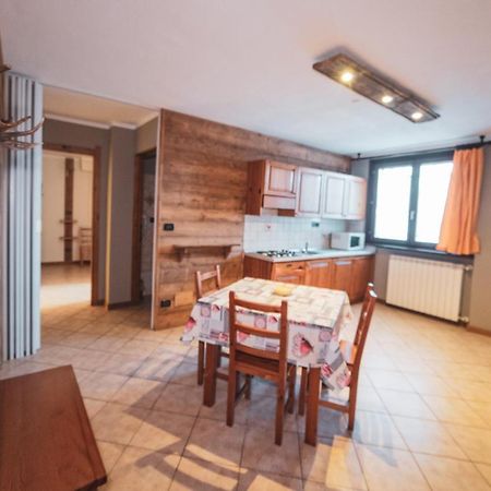 Chalet Della Guida บาร์โดเนกเกีย ภายนอก รูปภาพ