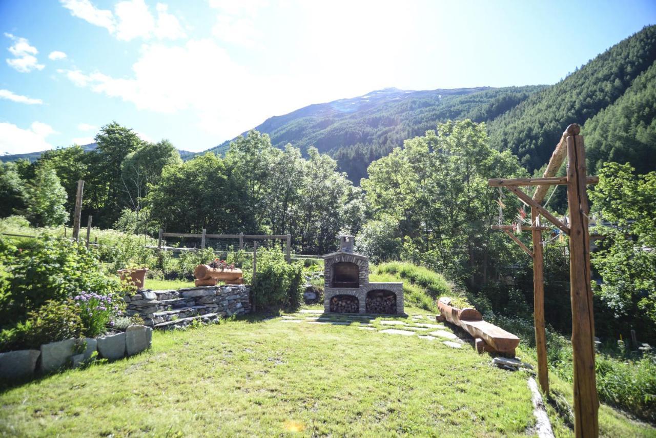Chalet Della Guida บาร์โดเนกเกีย ภายนอก รูปภาพ