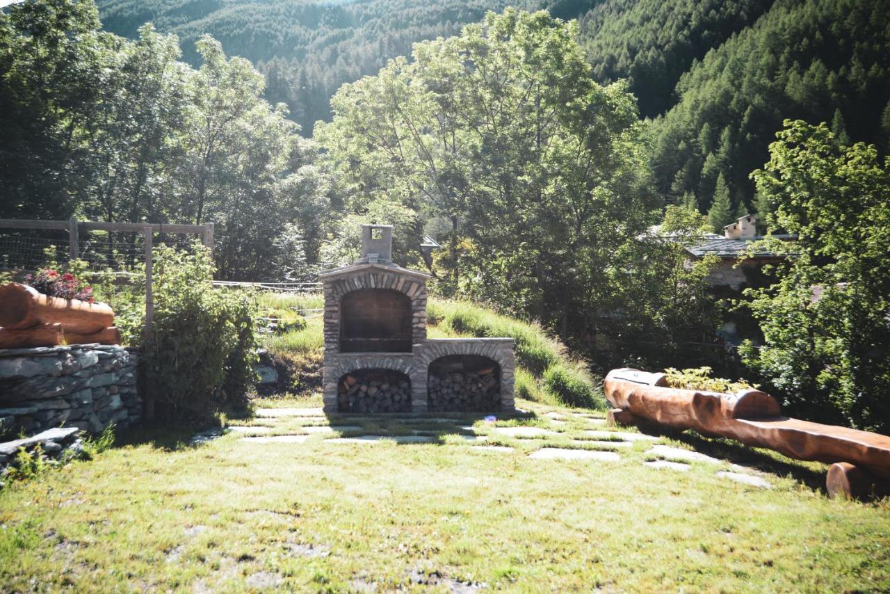 Chalet Della Guida บาร์โดเนกเกีย ภายนอก รูปภาพ