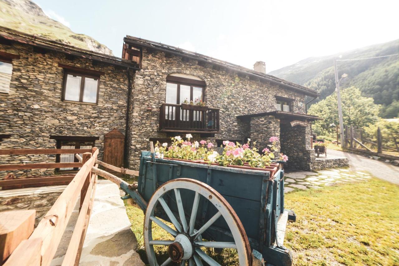 Chalet Della Guida บาร์โดเนกเกีย ภายนอก รูปภาพ