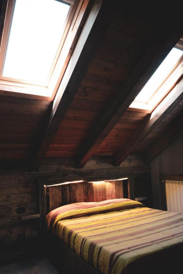 Chalet Della Guida บาร์โดเนกเกีย ภายนอก รูปภาพ