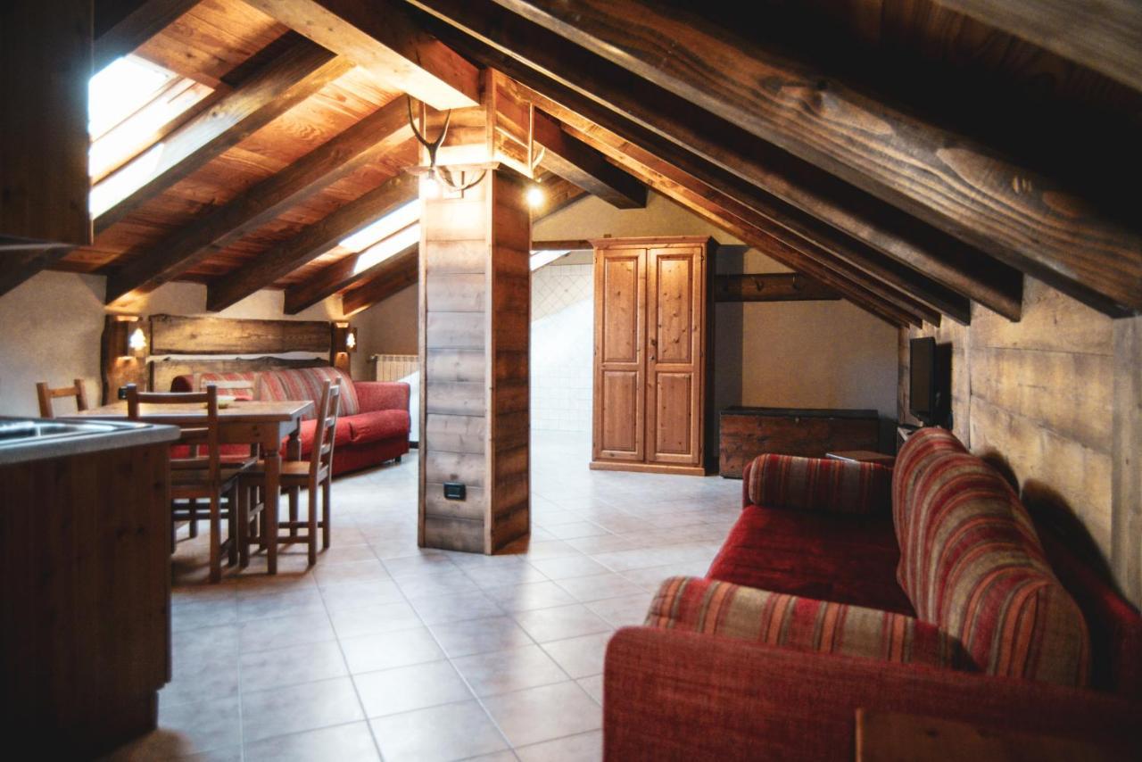 Chalet Della Guida บาร์โดเนกเกีย ภายนอก รูปภาพ