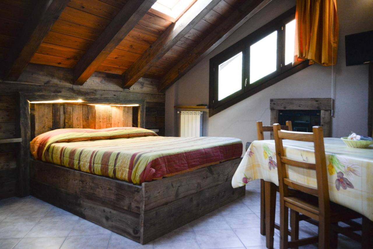Chalet Della Guida บาร์โดเนกเกีย ภายนอก รูปภาพ