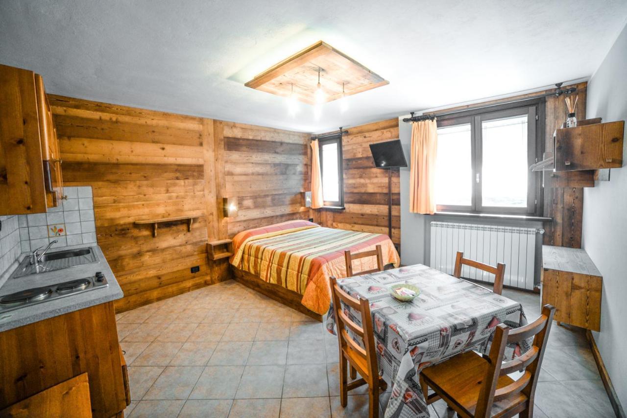 Chalet Della Guida บาร์โดเนกเกีย ภายนอก รูปภาพ