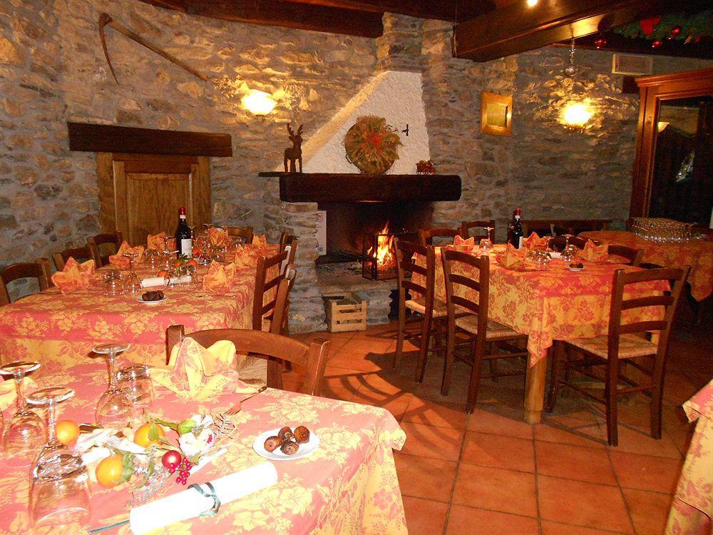 Chalet Della Guida บาร์โดเนกเกีย ภายนอก รูปภาพ