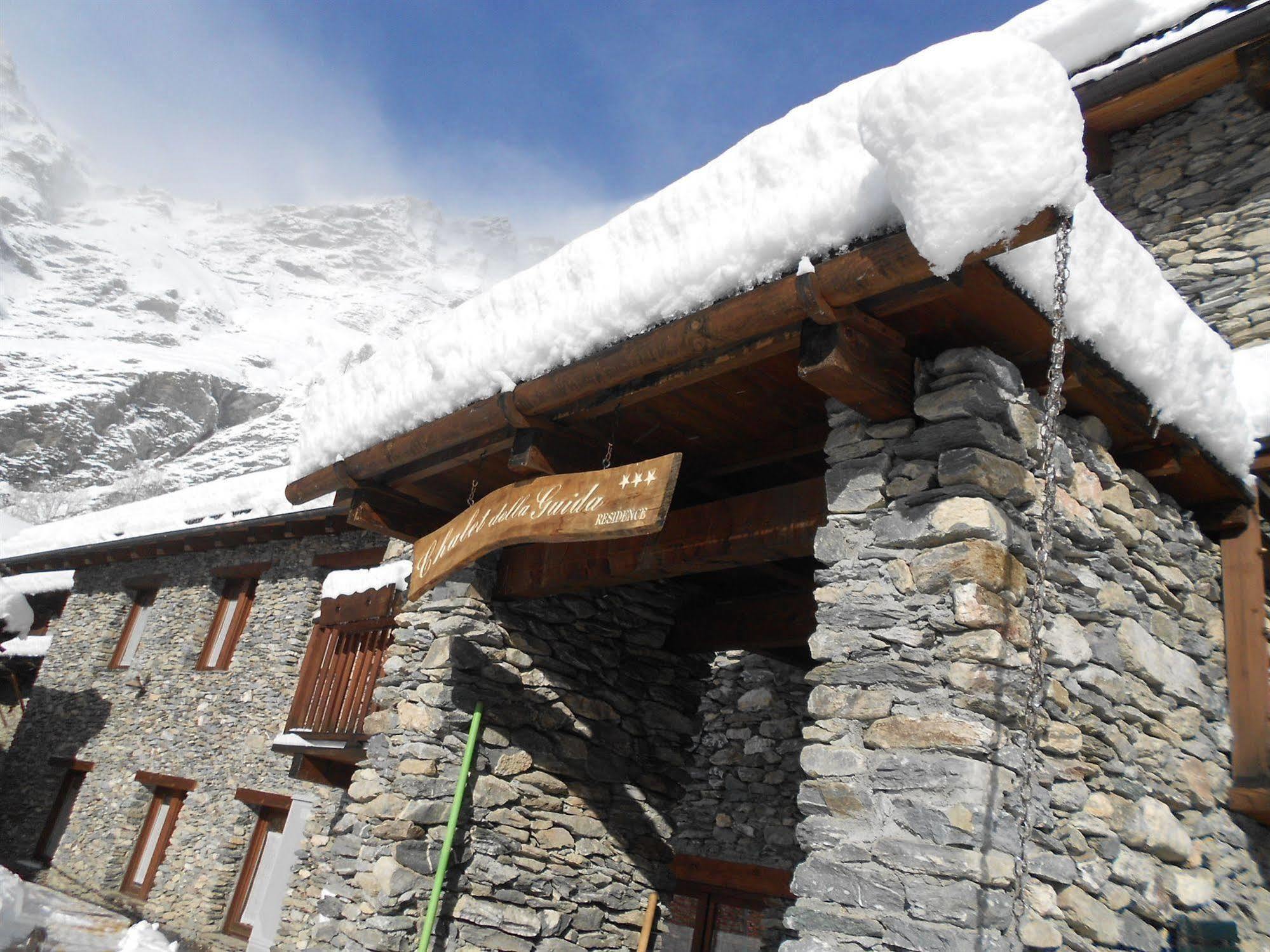 Chalet Della Guida บาร์โดเนกเกีย ภายนอก รูปภาพ