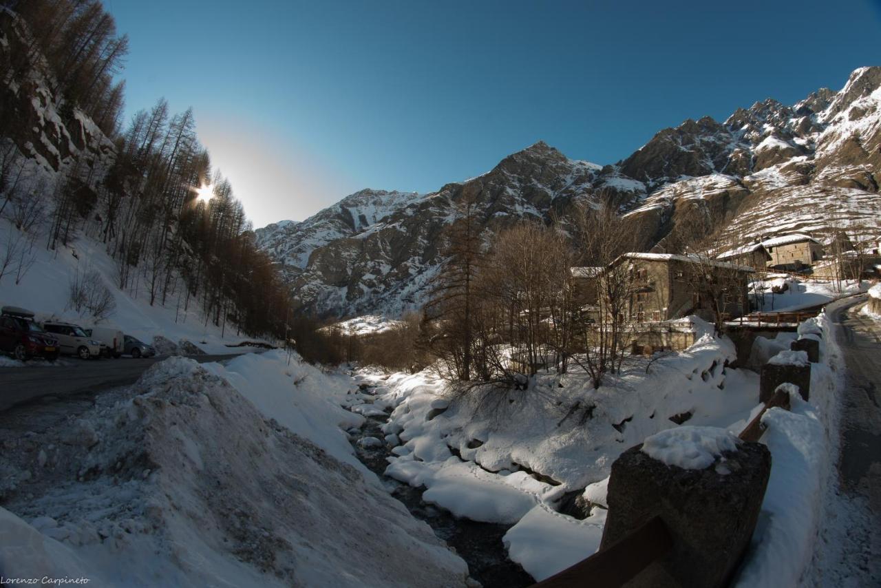 Chalet Della Guida บาร์โดเนกเกีย ภายนอก รูปภาพ
