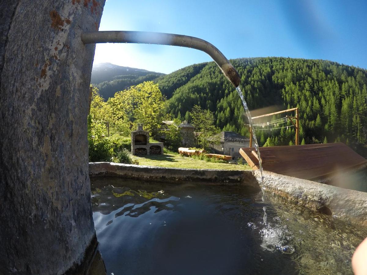 Chalet Della Guida บาร์โดเนกเกีย ภายนอก รูปภาพ
